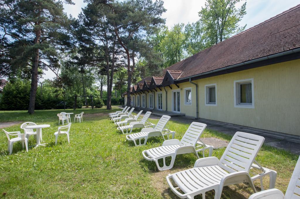 Hotel Nostra Siófok Esterno foto